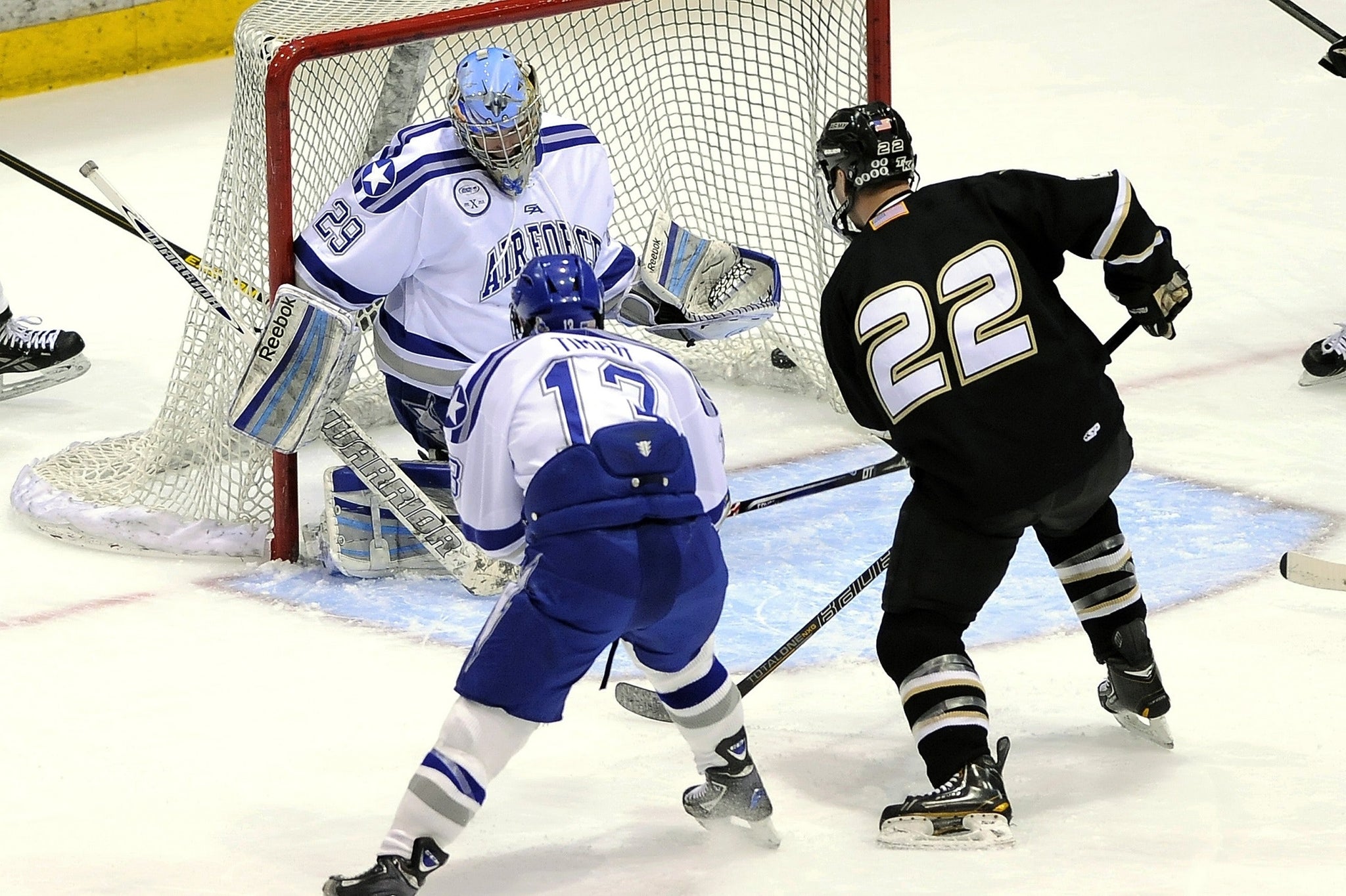 Concussion expert: CTE research in former NHL players lagging behind NFL